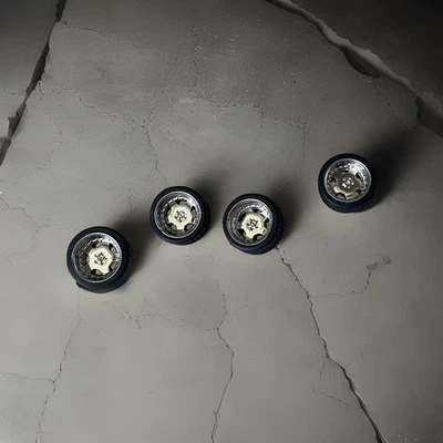 Ruedas escala 1/64 monobloque AMG plato profundo sobre neumáticos de goma 11 mm X 5 mm + eje  Foto 1 de 2