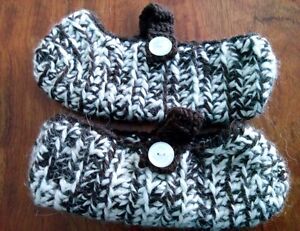 NWOT Women's Hand Knit Brown and White Booties Slippers W/Strap & Button Unworn