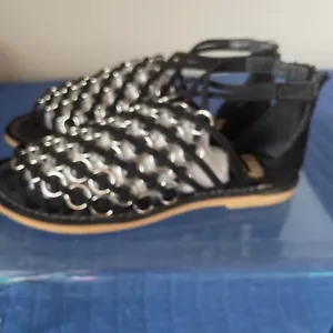 Cool Way Womens black Suede strappy Braided Gladiator sandals EUR 38 7.5-8M EUC - Picture 1 of 10