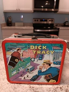 1967 Dick Tracy Lunch Box - No Thermos * Vintage * Lunchbox * RARE CANADIAN * - Picture 1 of 5
