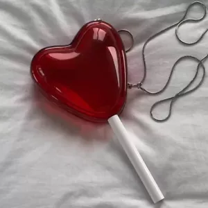 ZARA: Bolso piruleta corazón rojo: 6551/510: compradores del Reino Unido_¡Consíguelo más rápido! - Imagen 1 de 4