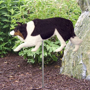 Border Collie Outdoor Garden Dog Sign Hand Painted Figure Black Tri - Picture 1 of 1