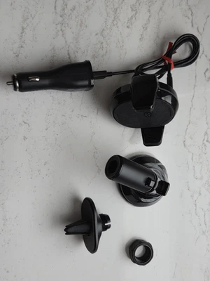 Scosche Ultra Fast Qi Wireless Charging Mount - Image 1 of 4