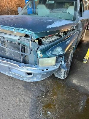 Puerta trasera derecha usada vidrio trasero se adapta: Dodge 1500 2001 camioneta cabina y media 4 puertas trasera Foto 1 de 4