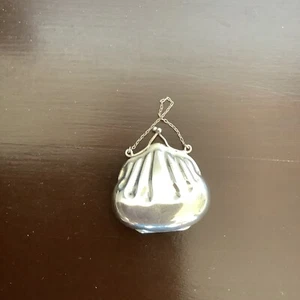 Darling Vintage Sterling Miniature Purse Pill Box - Picture 1 of 4