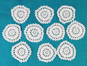 10 White Crochet Doilies Floral Scalloped Edge 3.5 inch Round Doily Lot - Picture 1 of 6