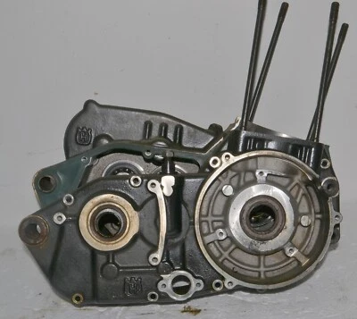 Husqvarna TE SMR 570 Crankcase Right Left MATCHED SET 800096874 2001-2002 Foto 1 de 4