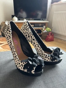 Head Over Heels By Dune - Peep Toe Animal Print Shoes - Vintage Style - Picture 1 of 10