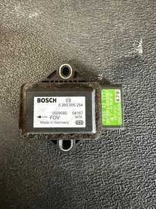 04-08 Sensor de guiñada Mazda Rx8 BOSCH #0265005254 - Imagen 1 de 3
