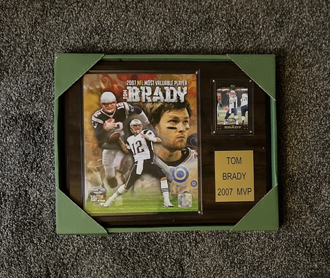 Tom Brady/New England Patriots 2007 Undefeated MVP Plaque 12 X 15 Cover