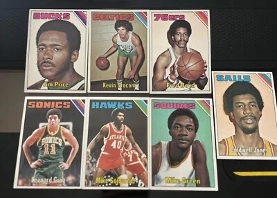 Tarjetas de baloncesto Topps de la NBA aleatorias de 1970 Wilt, Julius, Jerry Foto 1 de 3