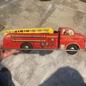 Vintage Louis Marx Co Ladder Fire Truck VFD #1 Tin Friction Lithographed Red