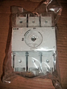 EATON R9C3100U DIN MOUNT NON-FUSED 3 POLE 600V DISCONNECT SWITCH - 2 AVAILABLE - Picture 1 of 2