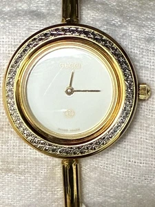 Gucci 11/12 Change Bezel VINTAGE BANGLE Quartz Women's Watch - Picture 1 of 13