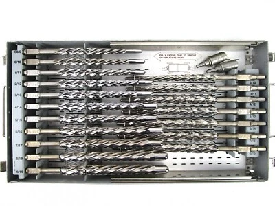 Escariadores cónicos Stryker Howmedica con punta de bala + adaptadores Hall/Jacobs y Hudson Foto 1 de 4