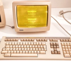 DEC RAINBOW 100 Modelo B3 - Digital Equipment Corp. desde 1982 - CP/M MS-DOS VR201 - Imagen 1 de 17