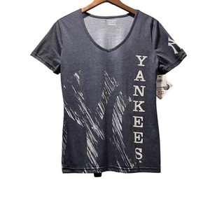 NY Yankees Womens T-Shirt Genuine MLB Merchandise Top V-Neck Medium New - Picture 1 of 8