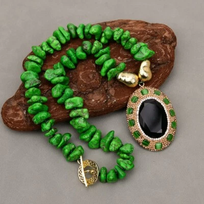 Collar pepita de lujo turquesa verde forma libre ojo de gato circonita cúbica colgante de cristal pavimentado Foto 1 de 4
