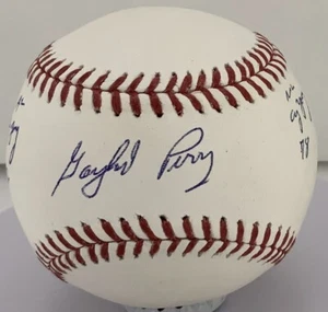 Gaylord Perry Signed Baseball OMLB w/ Multiple CY Inscriptions MLB HOLO + JSA - Picture 1 of 5