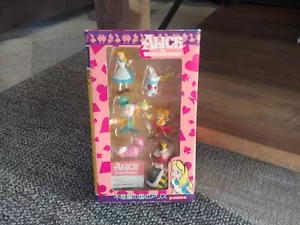 1996 Yukata Disney Alice In Wonderland Mini Figures, New In Original Package - Picture 1 of 8