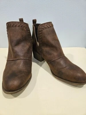 Women's Rock and Candy by ZiGi Booties Ankle boots Brown 8 1/2 Boho Chic City - Image 1 of 4