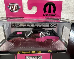1971 Plymouth HEMI Cuda Black / Pink M2 Machines R101 25-45 New in Box Classic - Picture 1 of 12