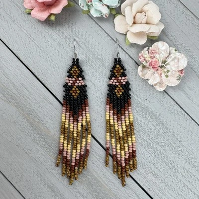 Серьги ручной работы из бисера в индейском стиле длиной 3 дюйма коричневые черные - Изображение 1 из 4