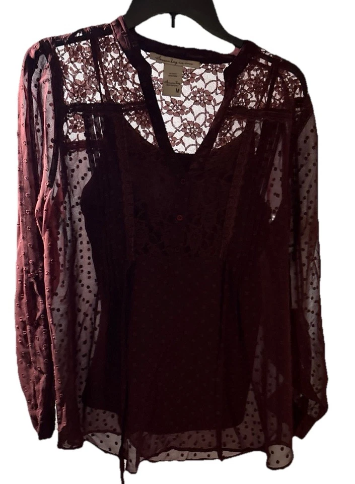 Camisa transparente American Rag para mujer talla M encaje espalda abotonada lazo trasero  Foto 1 de 4