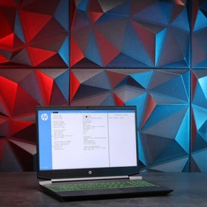 HP Pavilion Gaming 15 // Ryzen 5 3550H, GTX 1650, 16 GB RAM, 512 GB SSD - Imagen 1 de 11