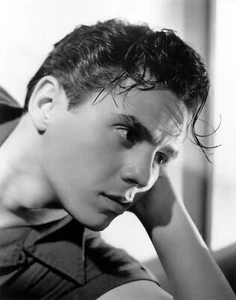 Desi Arnaz Young Rebel 8x10 Publicity Photo REPRINT Glossy Black & White - Picture 1 of 1