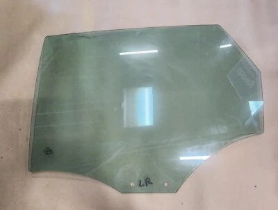 2009-2016 AUDI A3 ЗАДНЯЯ ЛЕВАЯ ДВЕРЬ СТЕКЛО ОКНА OEM - Изображение 1 из 3