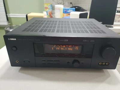 Yamaha Natural Sound AV Receiver RX-V450 Cinema DSP Digital Tested And Works - Image 1 of 4
