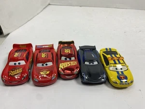 Lote De 6 Coches Disney Pixar Coches Variantes Rayo McQueen + Coche de Ritmo - Imagen 1 de 3