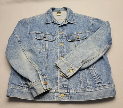 Vintage Lee Riders Men's Blue Jean Denim Trucker Jacket PATD-153438 Size 42R - Image 1 of 4