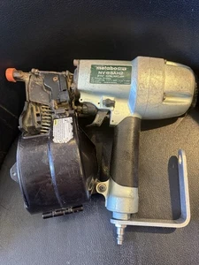 Metabo NV65AH2 2-1/2" Coil Siding Air Nailer Tool - Picture 1 of 5
