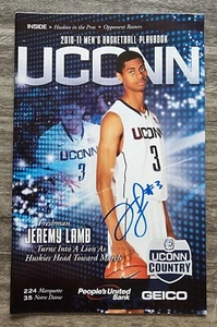 Jeremy Lamb Firmado 2010-11 UCONN Baloncesto Playbook Programa NCAA RAD - Imagen 1 de 3