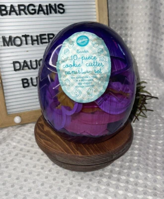 Wilton Pascua 10 Piezas Cortadores de Galletas Plástico Huevo Conejito Flor Zanahoria Cesta NUEVO Foto 1 de 4