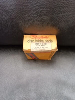 RD14-33 PLAQUETTES DE FREIN AVANT RENAULT 16 AVEC FREINS GIRLING 1470cc 1966-1969 - Photo 1/3