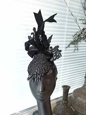 Sombrero de cóctel Fascinator grande fiesta victoriana día de damas Royal Ascot con lazo Foto 1 de 4