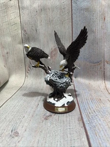 2 Weißkopfseeadler Figuren aus The Bradford Exchange 2012 Nr. B 1810 Limited Edition - Bild 1 von 5
