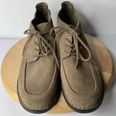 Clarks Nikki Class Women’s Size 11W Taupe Suede Lace Up Ankle Chukka Boots - Image 1 of 4