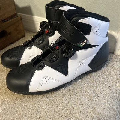 Botas Sidi Astro Nitro Blanco y Negro Talla 11 US 45 Euro Foto 1 de 4