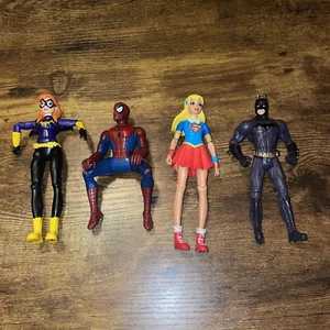 Dc Marvel Lot Of 4 Bat Girl Superwomen Spider-Man Batman - Picture 1 of 8