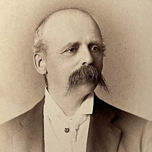 Antike Kabinettkarte Foto reifer Mann Arzt Dr. JB Hall Toronto Kanada - Bild 1 von 10