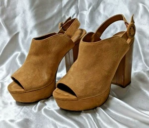 Qupid Platform Heels Womens US 7 Beige with Buckle Vintage Look  - Picture 1 of 5