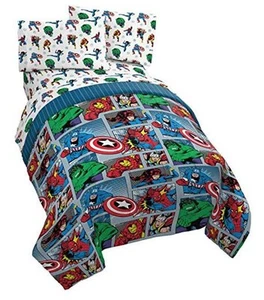 Marvel Avengers Fighting Team 5 Piece Full Bed Set - Includes Reversible - Picture 1 of 8