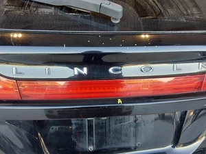 Tail Light Upper Liftgate Mounted Center Fits 15-19 MKC 2724410 - Picture 1 of 12