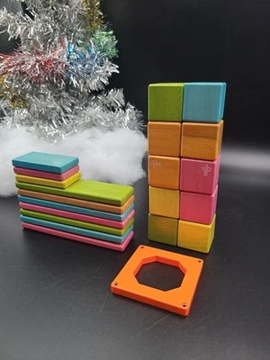 Juego de juguetes de construcción de bloques de madera magnéticos clásicos de 21 piezas Tegu Foto 1 de 4