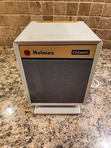 NICE! HOLMES CERAMIC Compact Space Heater 1500 Watts 120VAC. Tested Works  - Picture 1 of 14