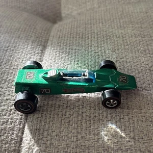 Original 1969 Hot Wheels Redline Lotus Turbine Metallic Green broken windshield  - Picture 1 of 9